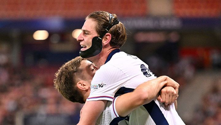 過去には日本代表キャプテンも着用…アゴ骨折中のイケメン選手、“防具”着用で代表戦に出場し話題に