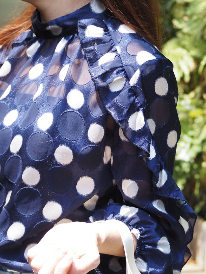 ザラの水玉ブラウス