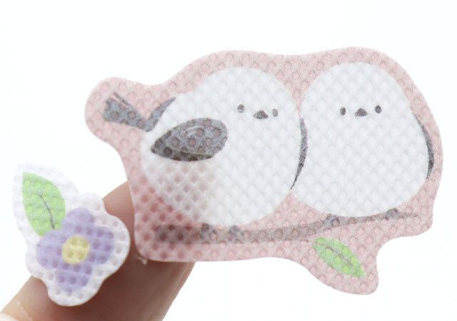 ダイソーのバルくん 虫こないでシール シマエナガ柄は飾り用ミニシール付き