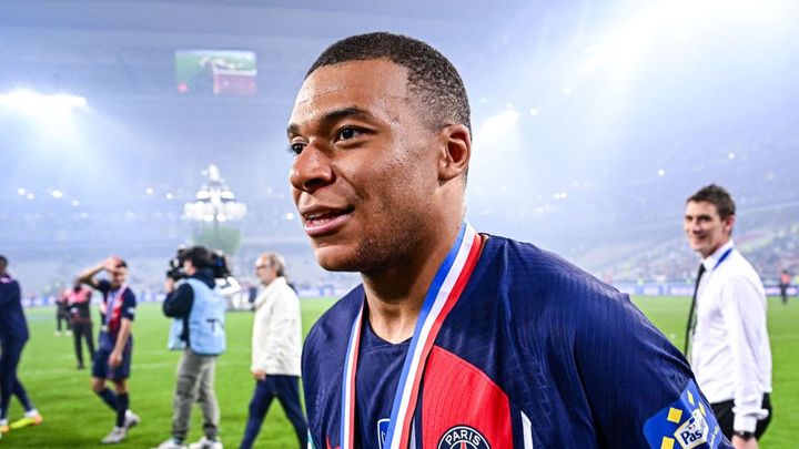 あの世界最高FW、古巣クラブを「モラハラ」で訴え…「孤立させて契約を強要した」