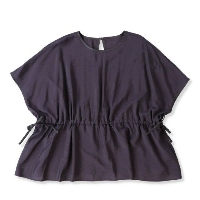 しまむらのウエストシャーリングブラウス