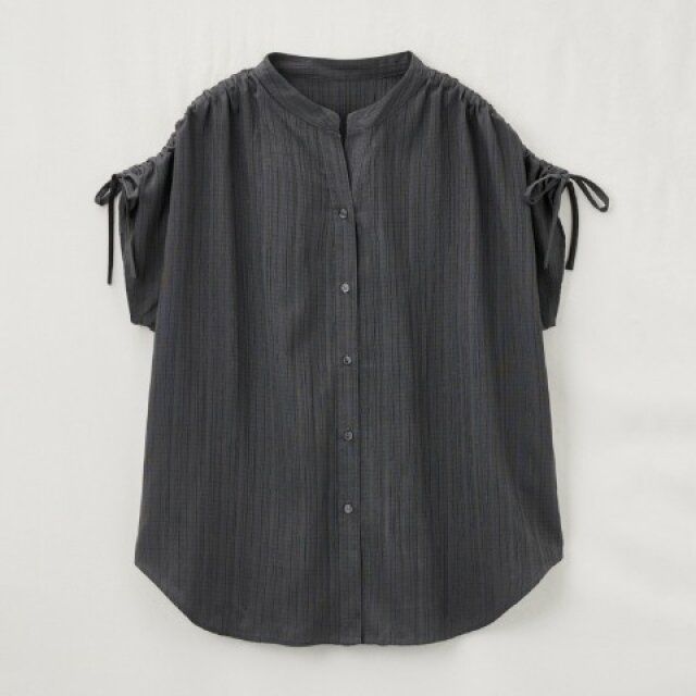 しまむらの肩ギャザーリボンブラウス
