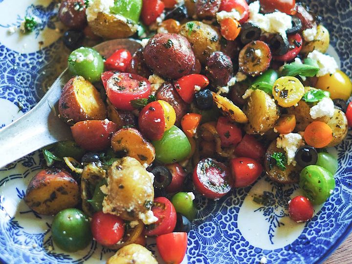 ギリシャ風ローストポテトのフレッシュトマトサラダ