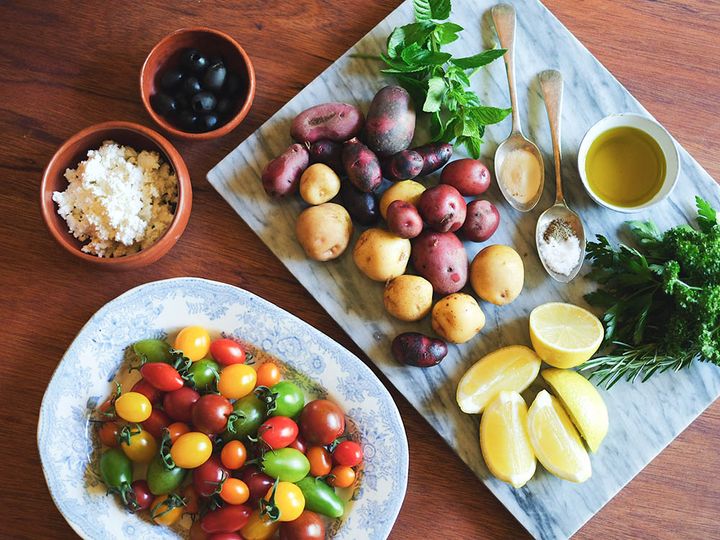 ギリシャ風ローストポテトのトマトサラダの材料