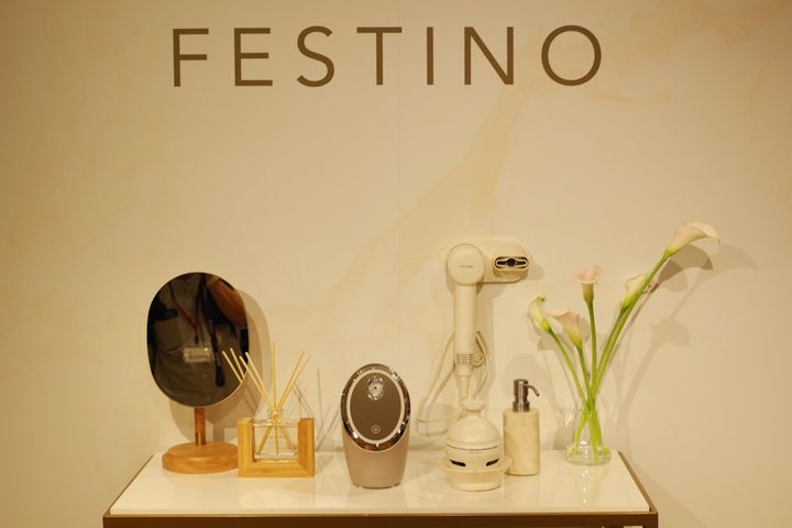 2018年に誕生した美容家電ブランド「FESTINO」