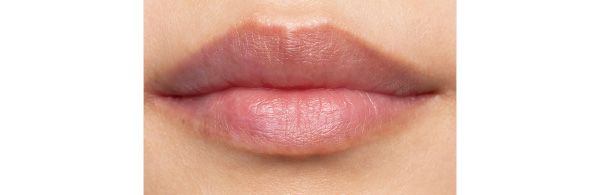 素の唇に血色あり Rieさん