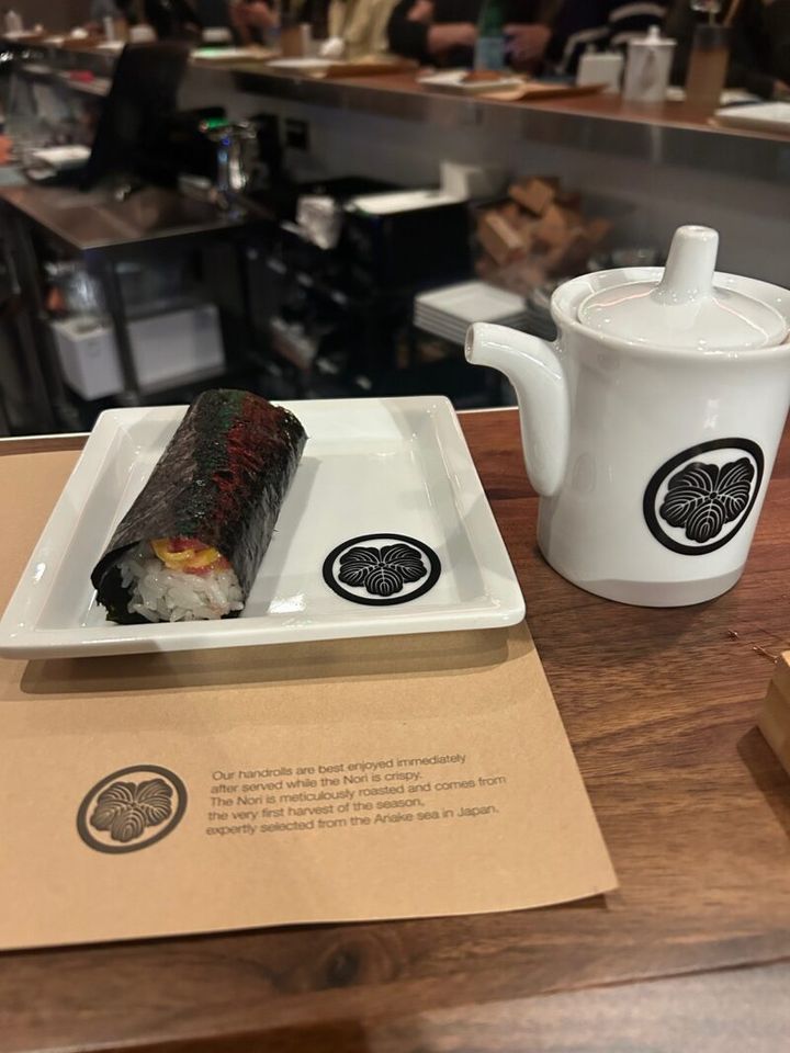 YUNOMI HANDROLL という4月にカルバーシティにオープンしたばかりのお店。反ドロールが人気