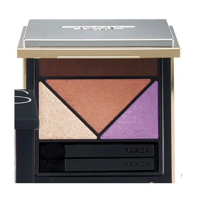 神崎恵 プラダ ビューティ ダイメンションズ マルチエフェクト アイシャドウ 01