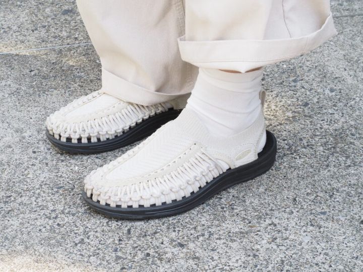 キーンのサンダル