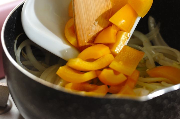 黄パプリカのポタージュの作り方1
