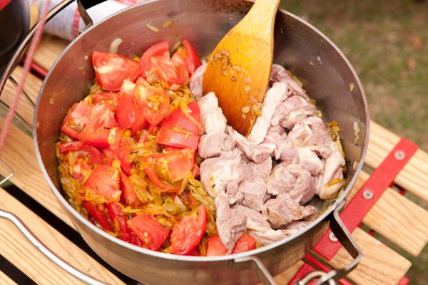 「キノコテント!?」わずか1分で設営完了！設営が簡単すぎるおすすめテント4選