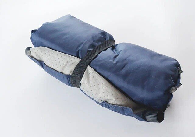 ダイソーのエアピロー 収納袋付き1