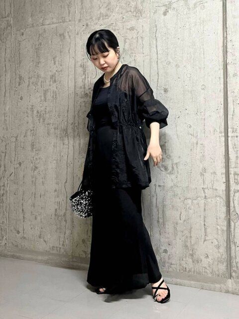 オールブラックコーデ3