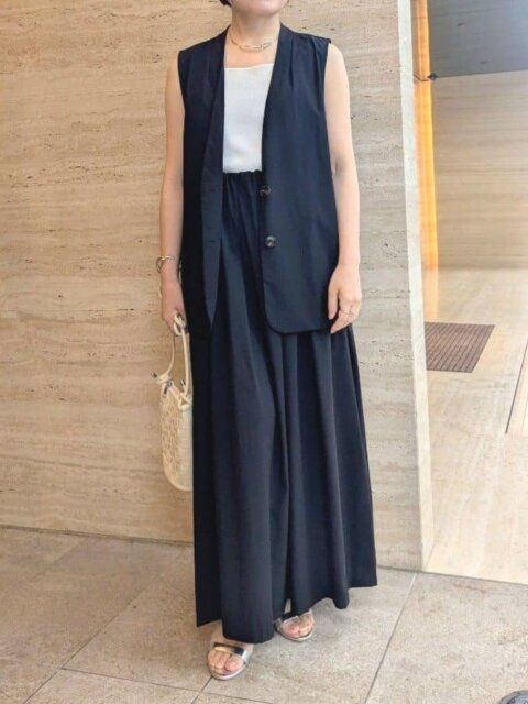 オールブラックコーデ2