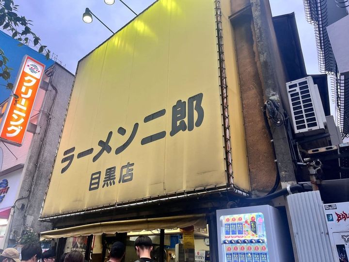 なんと鍋二郎購入者に限り、列に並ばずに購入ができる！まさにファストパス状態です