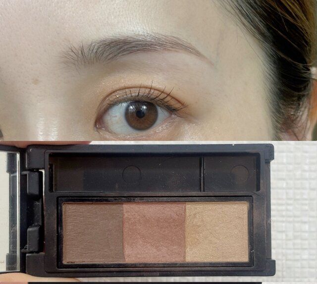 パウダーを乗せる