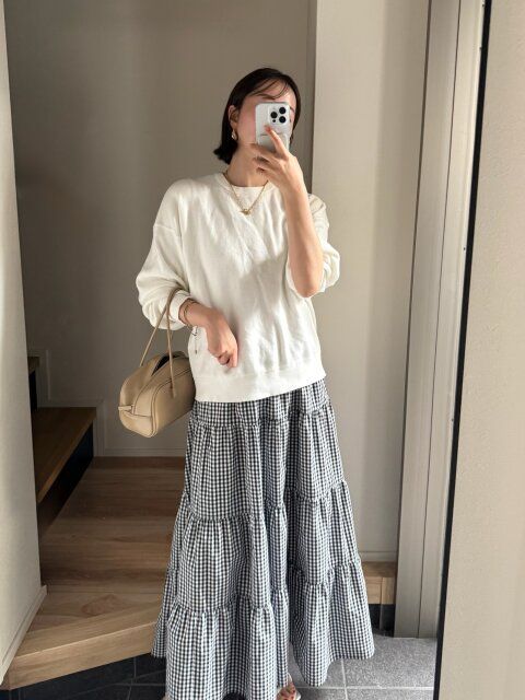 ゆるめのスウェット合わせコーデ