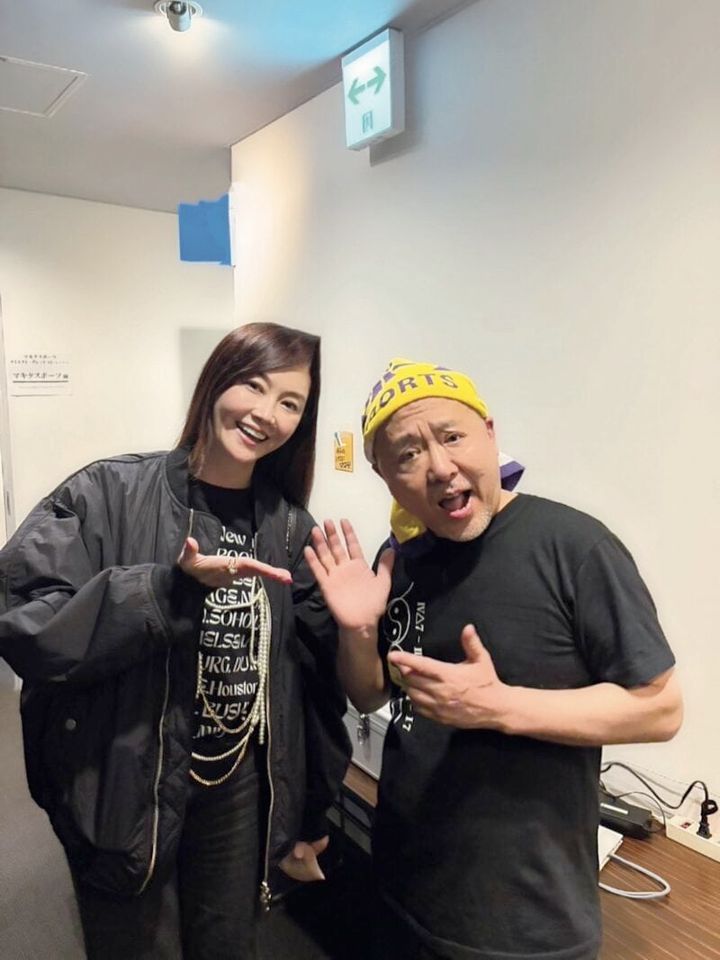 マキタスポーツさんのライブを訪れた観月ありささん