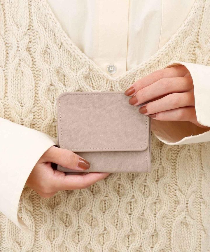 画像1: 出典：3COINS