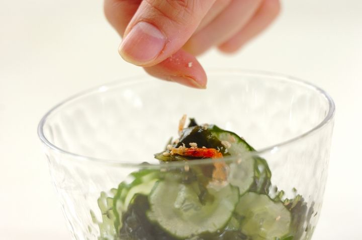 キュウリとワカメの酢の物の作り方3