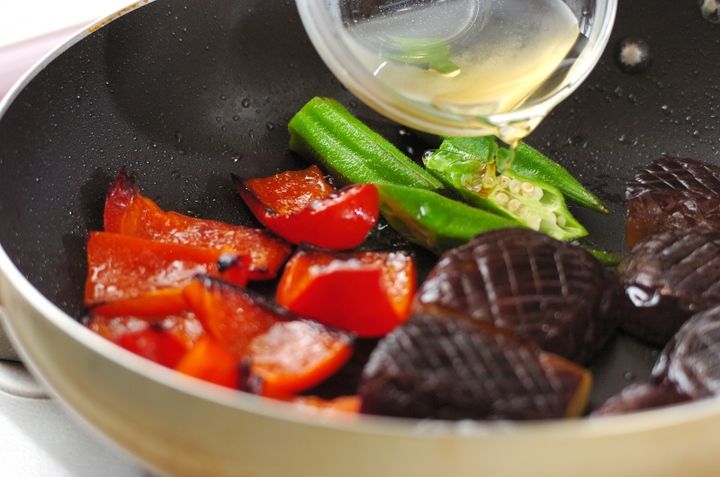 ナスとパプリカの揚げ焼きの作り方3