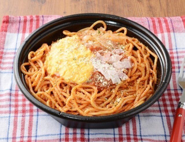 ローソン 盛りすぎ！ナポリタン