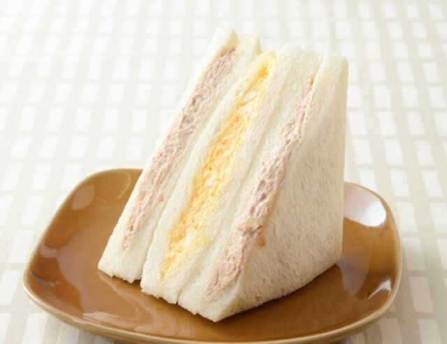 ローソン 盛りすぎ！ツナたまごサンド