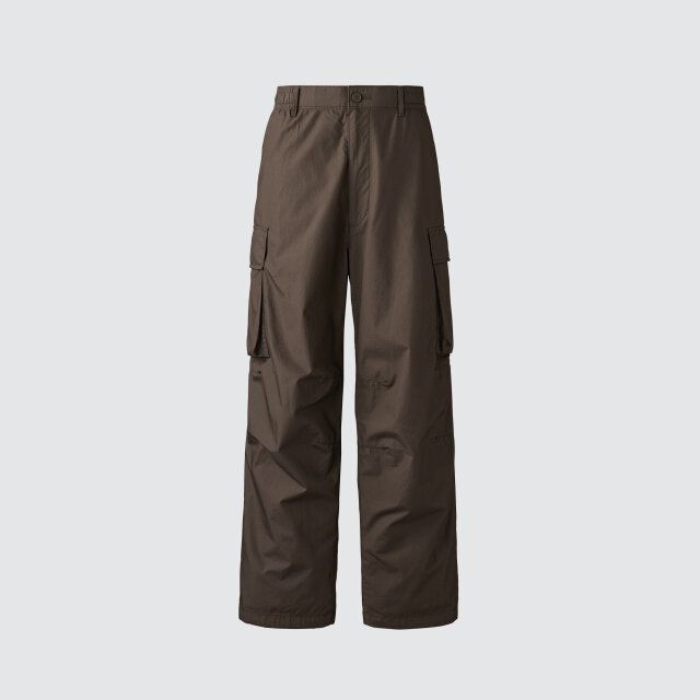 ユニクロのワイドフィットカーゴパンツ