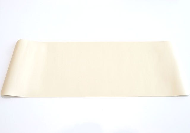 ダイソーの机に敷くデスクマット（30cm×70cm×パステルカラー）