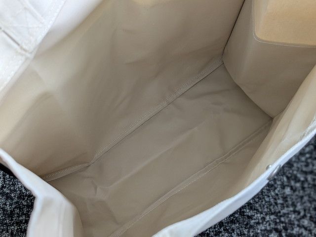 ネストローブ×リンネル