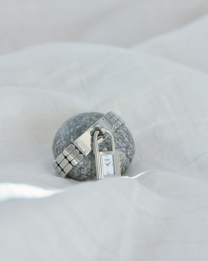 「ケリー」ウォッチ［H1.7×W1.6cm］（ステンレススティール） 66万2200円（エルメス／エルメスジャポン）