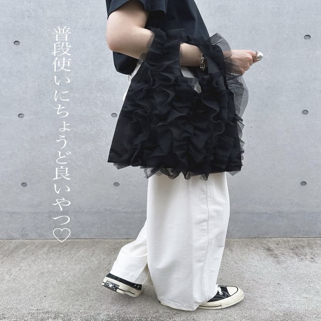 UNIQLOの白ボトムス1