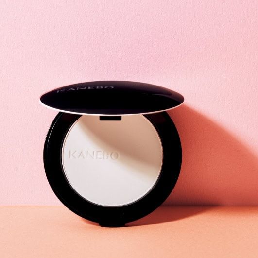 KANEBO クリスタライズド フィックスパウダー
