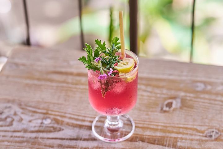 「ボタニカルピンクレモネード」650円