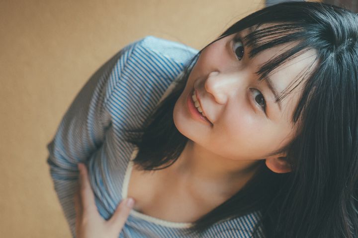 アンゴラ村長1st写真集「標準体型」（講談社） 表紙の一部／撮影：東 京祐