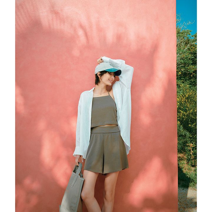 体形カバー水着, タンクトップとショートパンツ