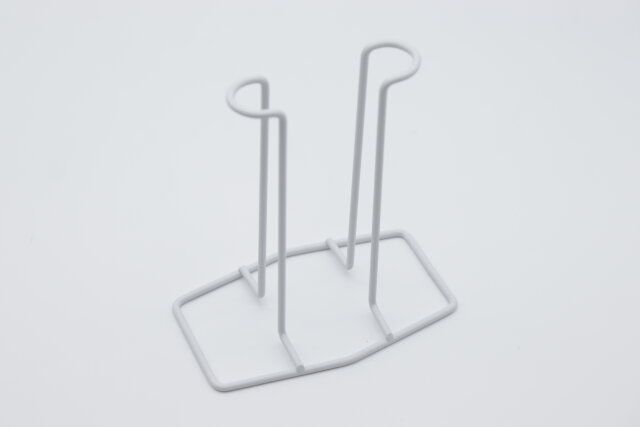 ダイソーのシンプルなデザインのコップスタンド