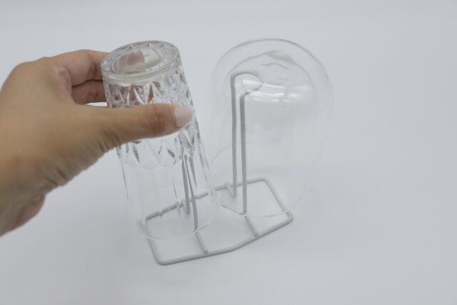 ダイソーのコップスタンドは安定感がある