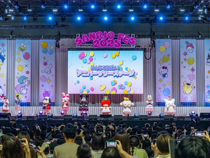 みんなでお祝い！アニバーサリーステージ