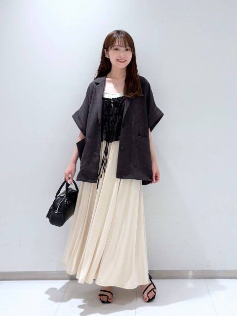 白スカートコーデ4