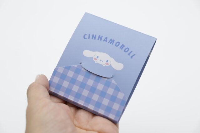 ダイソーの立てて使えるダイカットふせん CN ブルーは持ち運びに便利