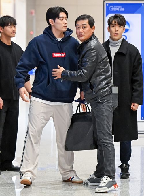 イ・ジョンボム