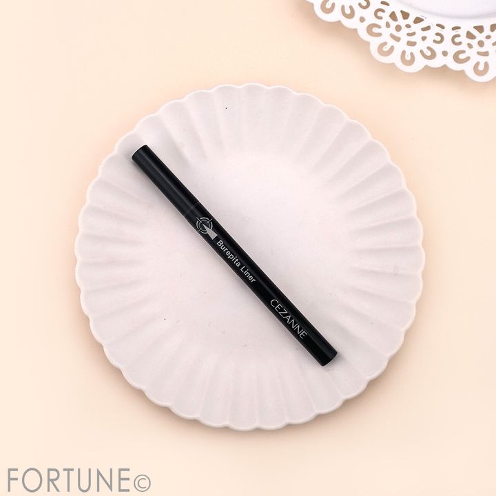 CEZANNE（セザンヌ） 『セザンヌ ブレぴたライナー』