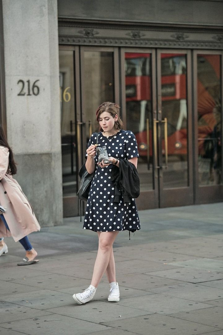 夏の装いにローテクスニーカーをお洒落に取り入れるコツって？ お手本にしたいスタイルサンプル10選