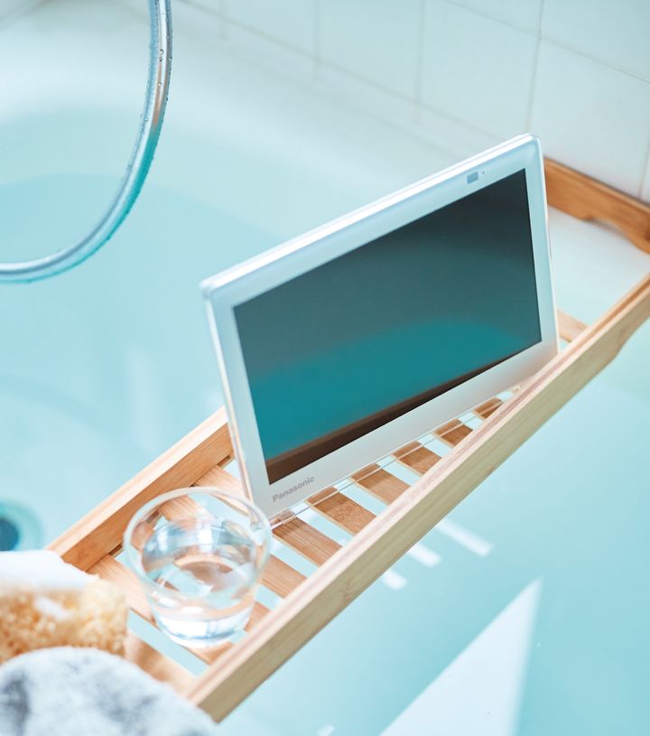 地上デジタル・BS・CS番組などがどこでもワイヤレスで楽しめる。