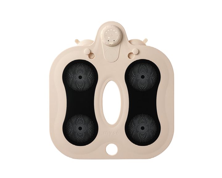 座るだけで鍛えられる！ EMSで下半身トータルケア。