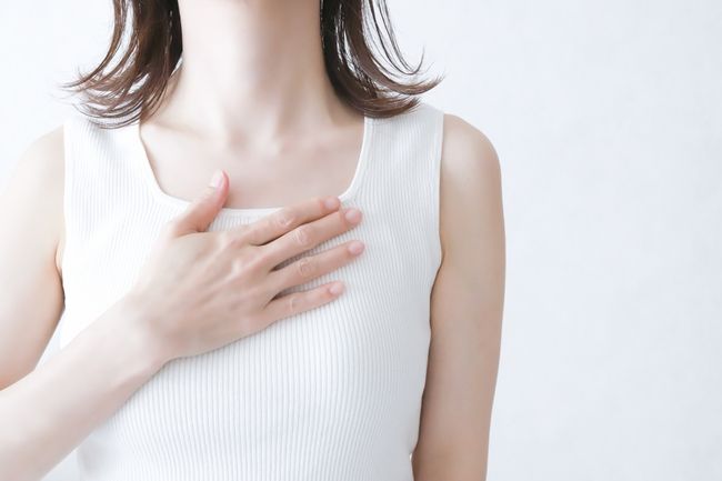 カフェインやアルコールは逆効果！？更年期に起こりがちな感情の起伏とじょうずに付き合う方法【医師解説】