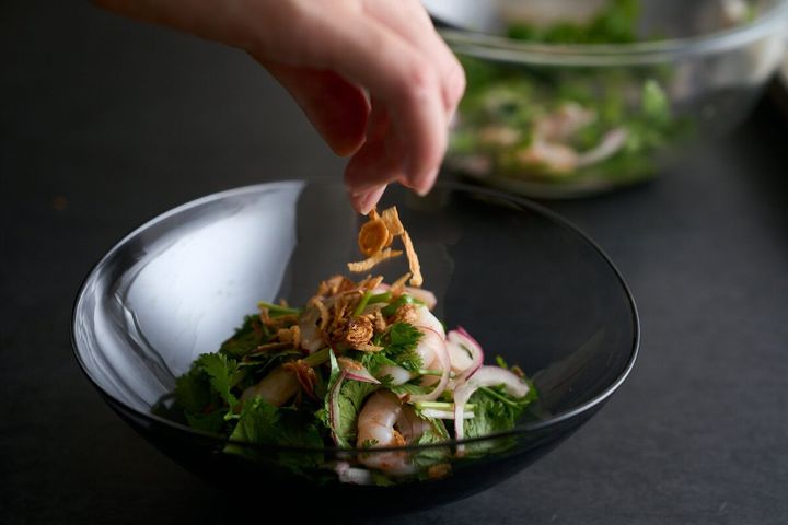 パクチーとぷりぷりえびのサラダ作り方5