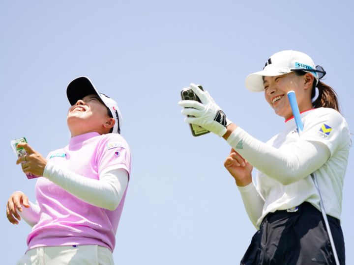 渋野日向子と勝みなみが“大盛り上がり”！2人が話していた内容とは？