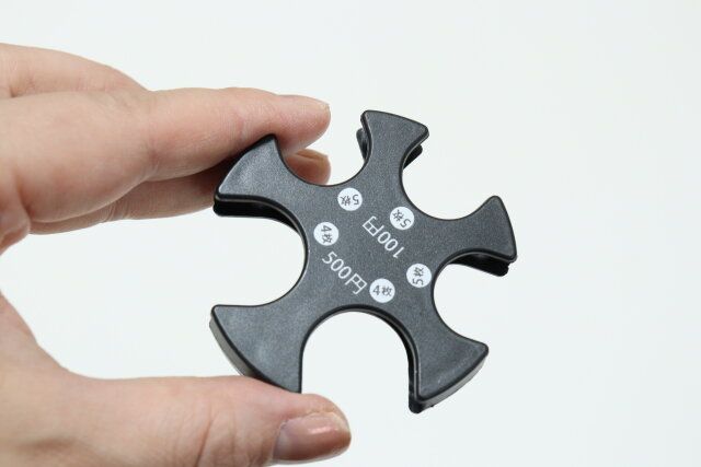 コインホルダー100／500 デザイン